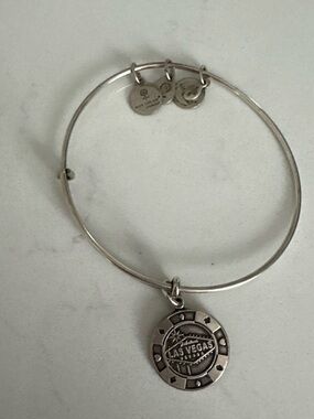 Alex and Ani - Silver Metal - Expandable bracelet - Las Vegas Nevada Poker Chip